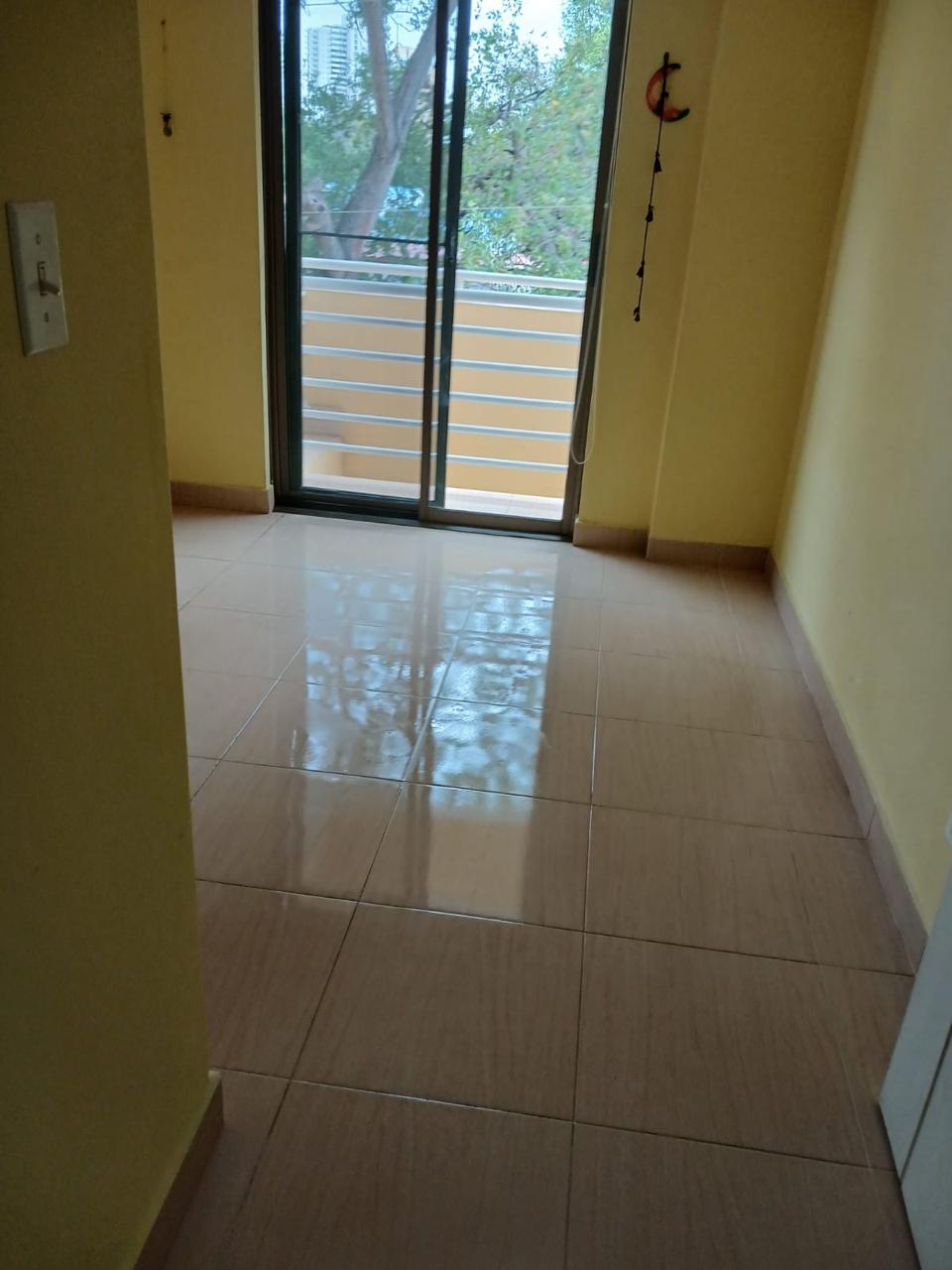 Third bedroom or flex space with balcony access